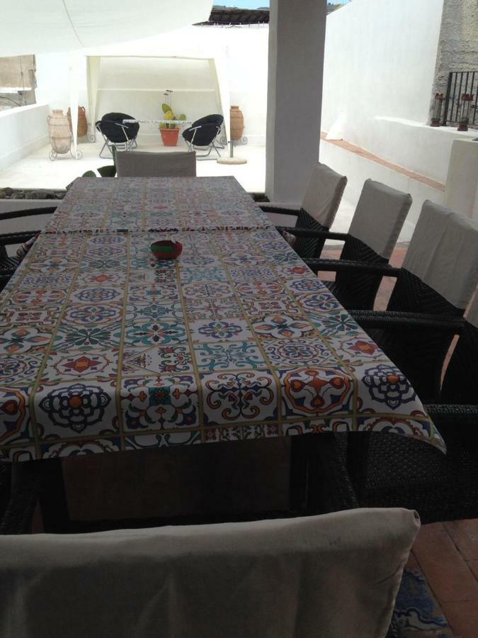 Morfeo33 Appartement Lipari  Buitenkant foto