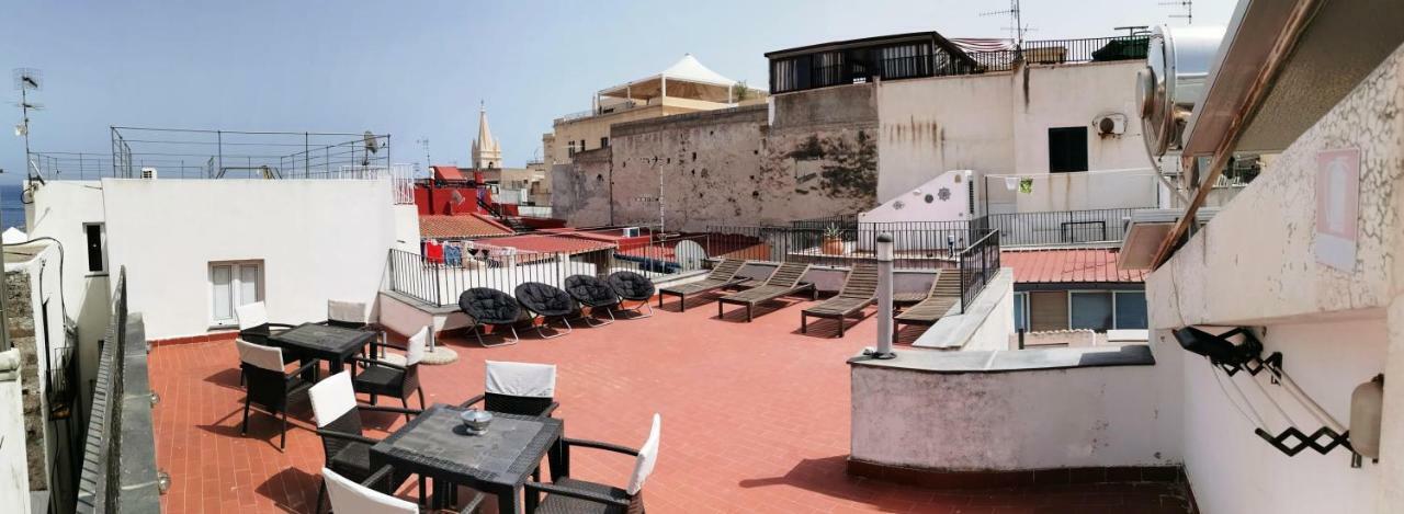 Morfeo33 Appartement Lipari  Buitenkant foto